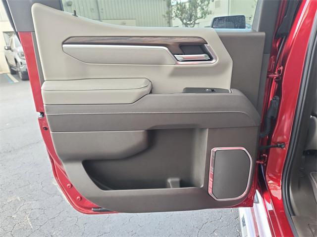new 2025 GMC Sierra 1500 car, priced at $52,631