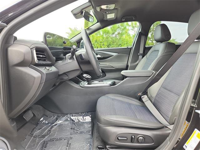 new 2025 Buick Envista car, priced at $25,461