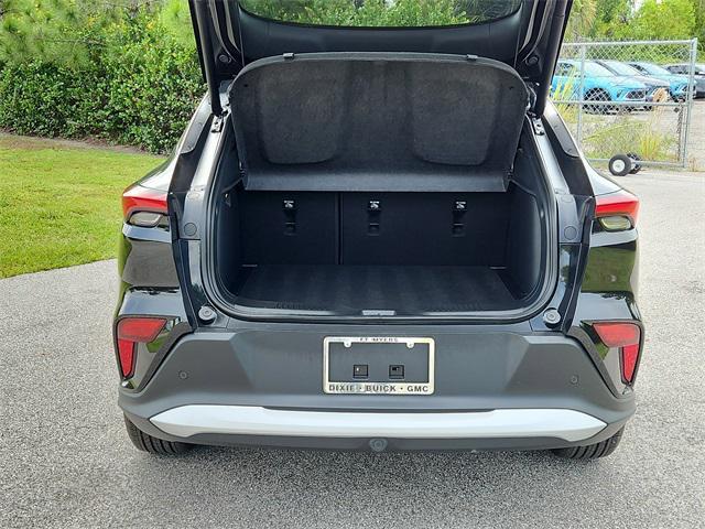 new 2025 Buick Envista car, priced at $25,461