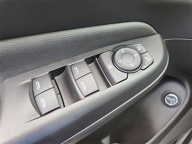 new 2025 Buick Envista car, priced at $25,461