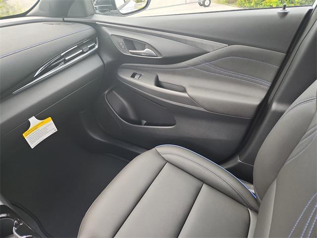 new 2025 Buick Envista car, priced at $26,430