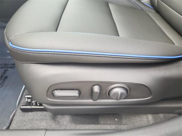 new 2025 Buick Envista car, priced at $26,430