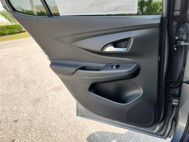 new 2025 Buick Envista car, priced at $29,471