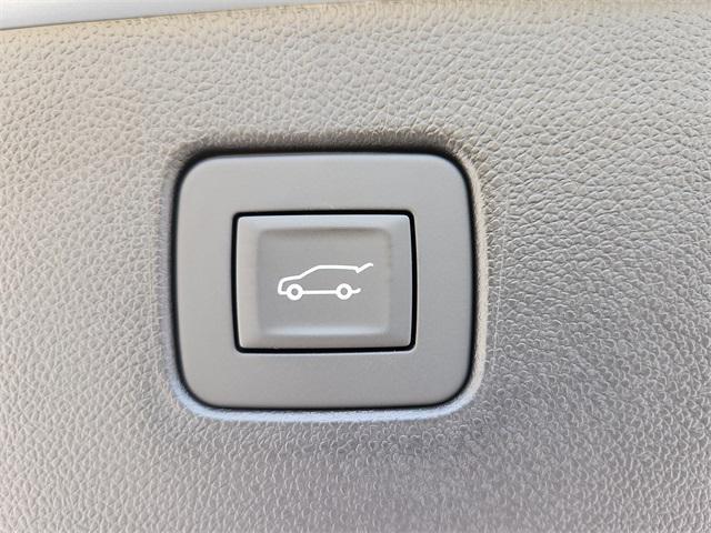 new 2025 Buick Envista car, priced at $29,471