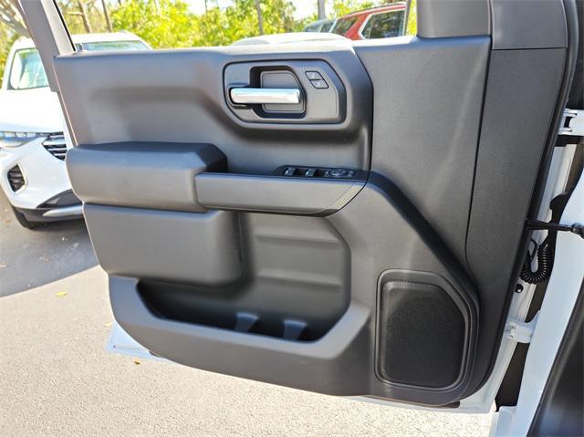 new 2025 GMC Sierra 1500 car, priced at $38,920