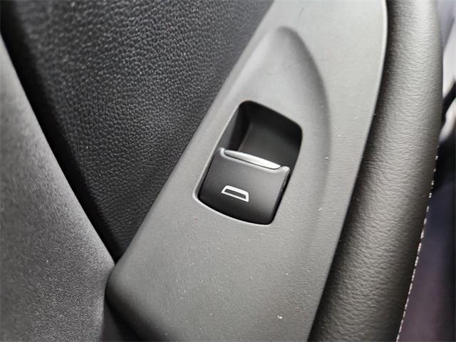 new 2025 Buick Envision car, priced at $40,350