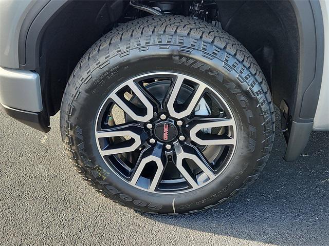 new 2025 GMC Sierra 1500 car, priced at $65,115