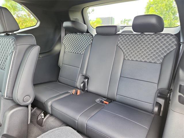 new 2025 GMC Acadia car, priced at $55,990
