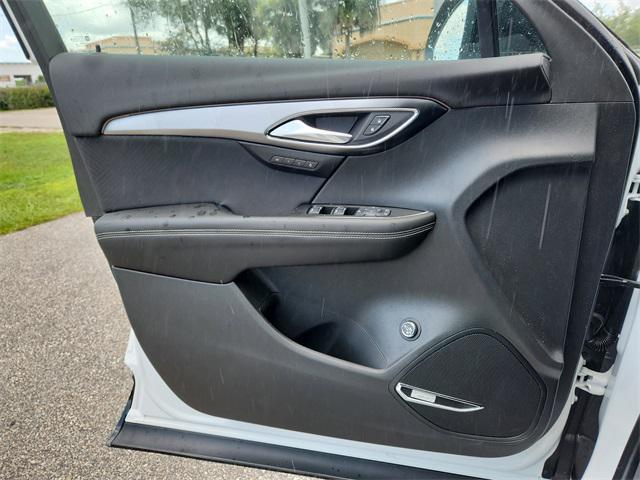 new 2025 Buick Envision car, priced at $39,917