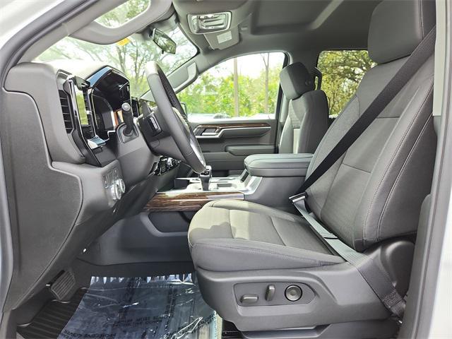 new 2026 GMC Sierra 1500 car, priced at $51,634