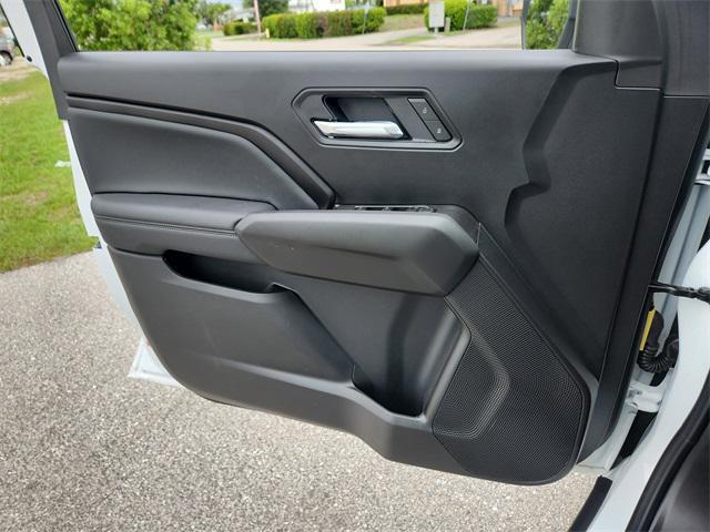 new 2025 GMC Canyon car, priced at $43,030