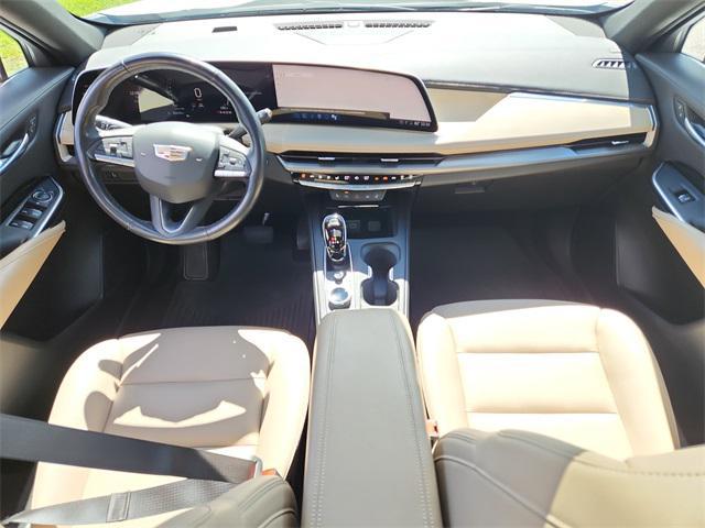 used 2024 Cadillac XT4 car, priced at $31,000