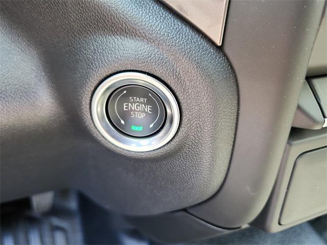 new 2025 GMC Sierra 1500 car, priced at $41,430