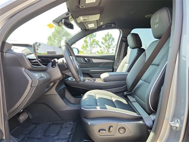 new 2025 Buick Enclave car, priced at $47,285