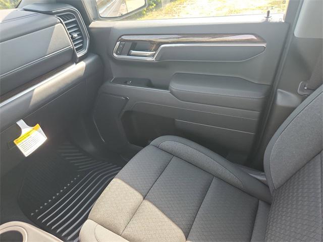 new 2025 GMC Sierra 1500 car, priced at $49,140