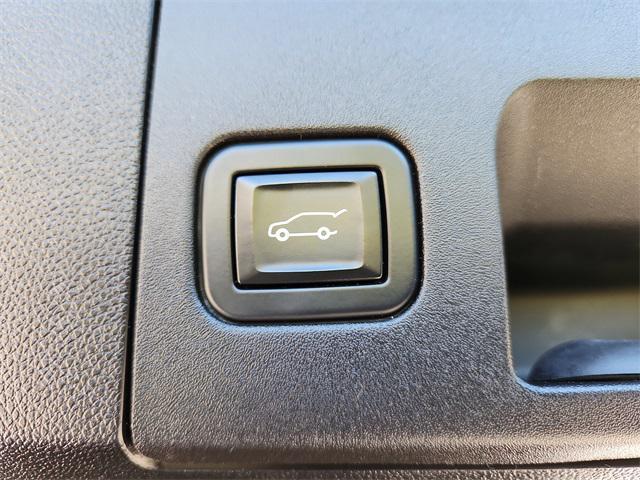 used 2020 Cadillac XT4 car, priced at $23,000