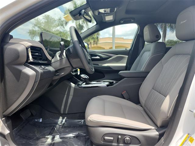 new 2025 Buick Envista car, priced at $30,095