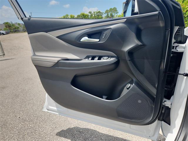 new 2025 Buick Envista car, priced at $30,095