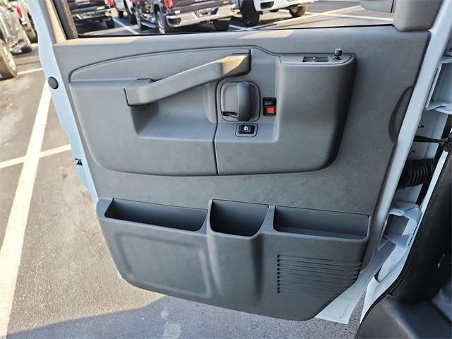 new 2025 GMC Savana 2500 car, priced at $46,025