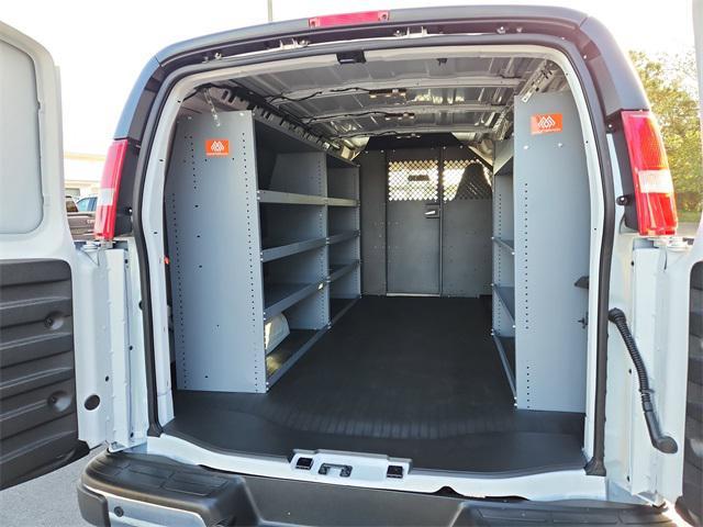 new 2025 GMC Savana 2500 car, priced at $46,025