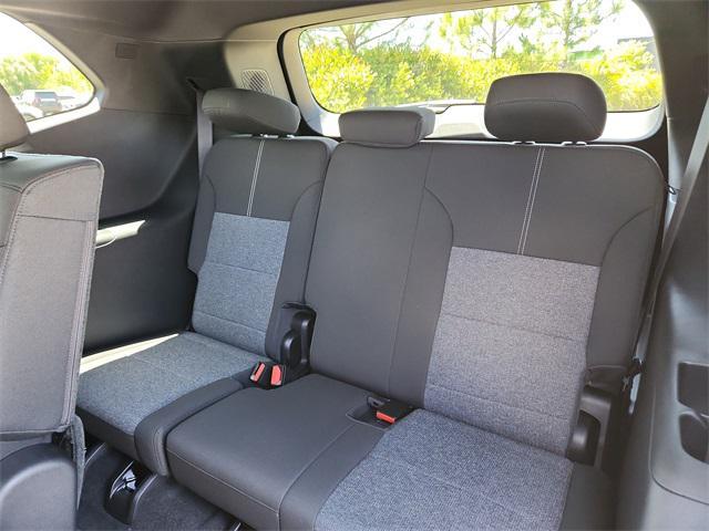 new 2025 GMC Acadia car, priced at $43,951
