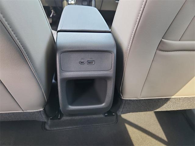 new 2025 Buick Envista car, priced at $30,030
