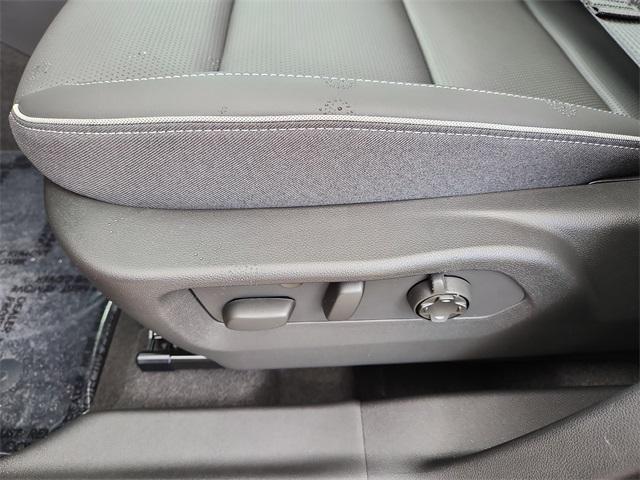 new 2025 Buick Envision car, priced at $44,026