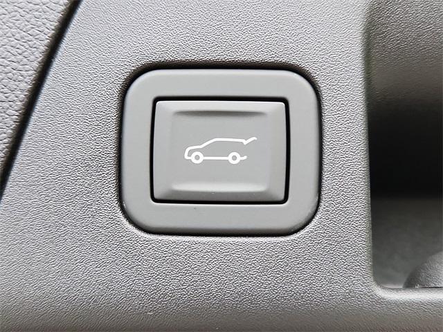 new 2025 Buick Envision car, priced at $44,026