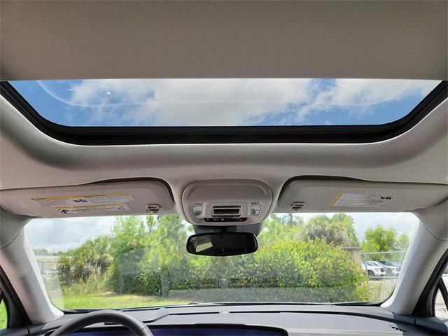 new 2025 Buick Envision car, priced at $40,350