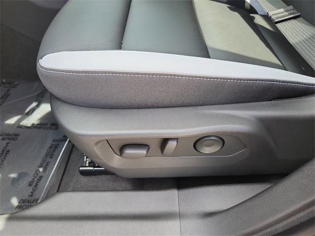 new 2025 Buick Envision car, priced at $40,350