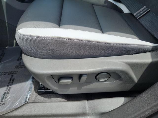 new 2025 Buick Envision car, priced at $40,350