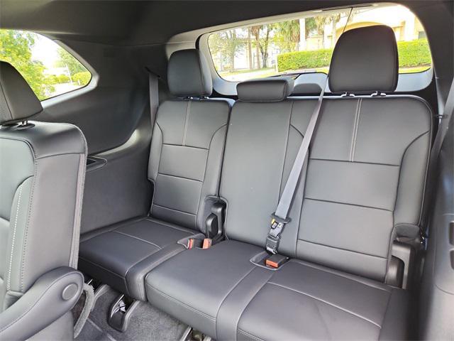 new 2025 GMC Acadia car, priced at $48,032