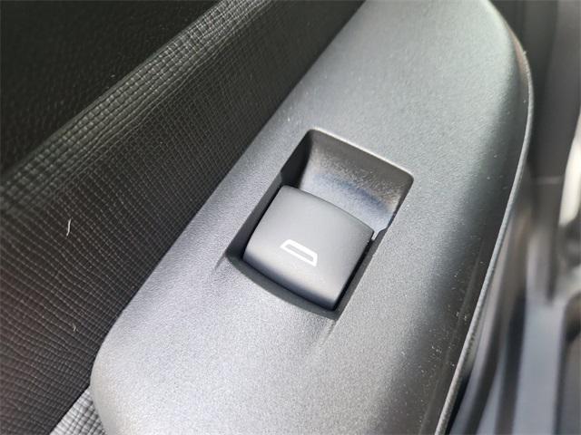 new 2025 Buick Envista car, priced at $30,130
