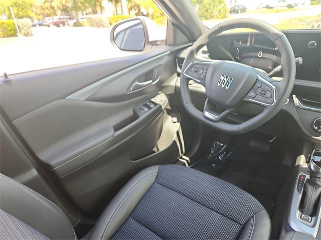 new 2025 Buick Envista car, priced at $26,685