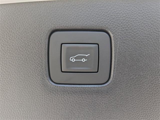 new 2025 Buick Envista car, priced at $26,685