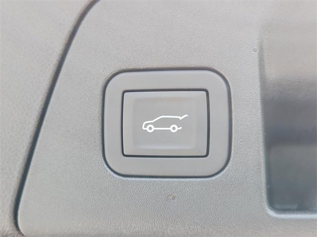 new 2025 Buick Envision car, priced at $40,350