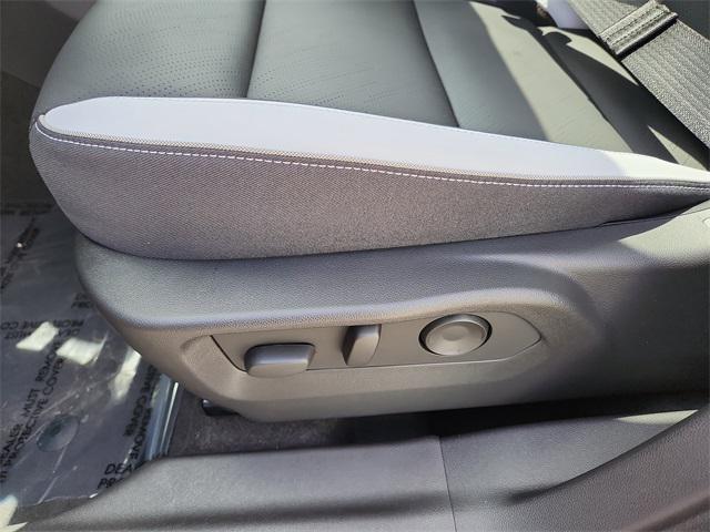 new 2025 Buick Envision car, priced at $40,350