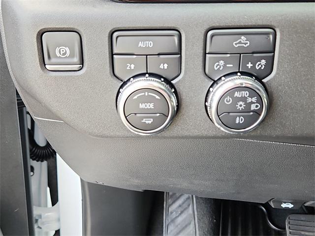 new 2025 GMC Sierra 1500 car, priced at $45,081