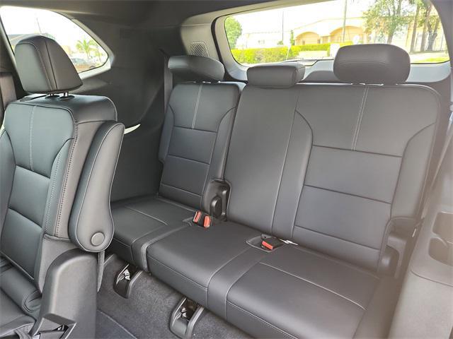 new 2025 GMC Acadia car, priced at $47,425