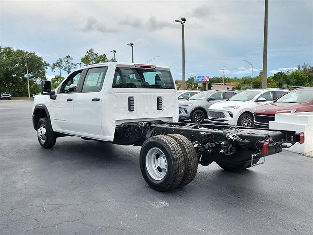 new 2025 GMC Sierra 3500 car, priced at $54,895