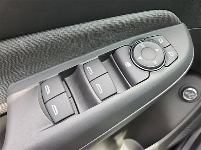 new 2025 Buick Envista car, priced at $25,461