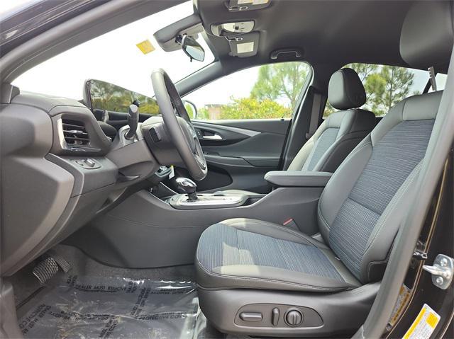 new 2025 Buick Envista car, priced at $25,461
