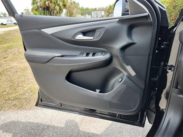 new 2025 Buick Envista car, priced at $25,461