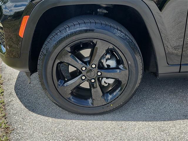 used 2023 Jeep Grand Cherokee car, priced at $28,500