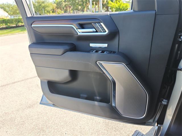 new 2025 GMC Sierra 1500 car, priced at $69,138