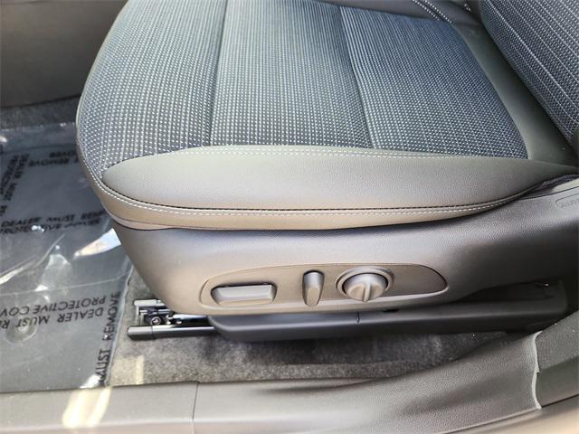 new 2025 Buick Envista car, priced at $27,180