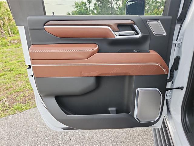 new 2025 GMC Sierra 2500 car, priced at $96,135
