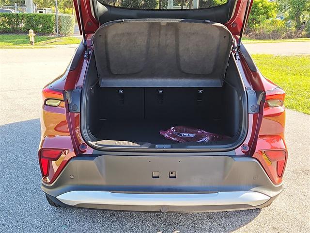 new 2025 Buick Envista car, priced at $25,461