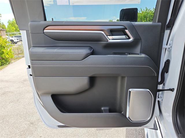 new 2025 GMC Sierra 2500 car, priced at $77,074