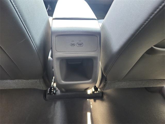 new 2025 Buick Envista car, priced at $25,648